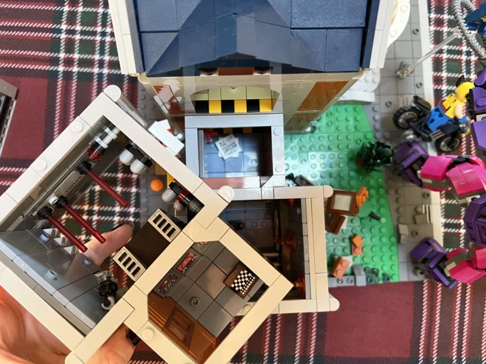 LEGO X-men mansion interiör